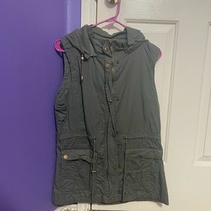 YMI Army Green Vest Size Large
